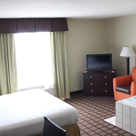 Holiday Inn Express Hotel & Suites Chicago-Algonquin By Ihg Extérieur photo