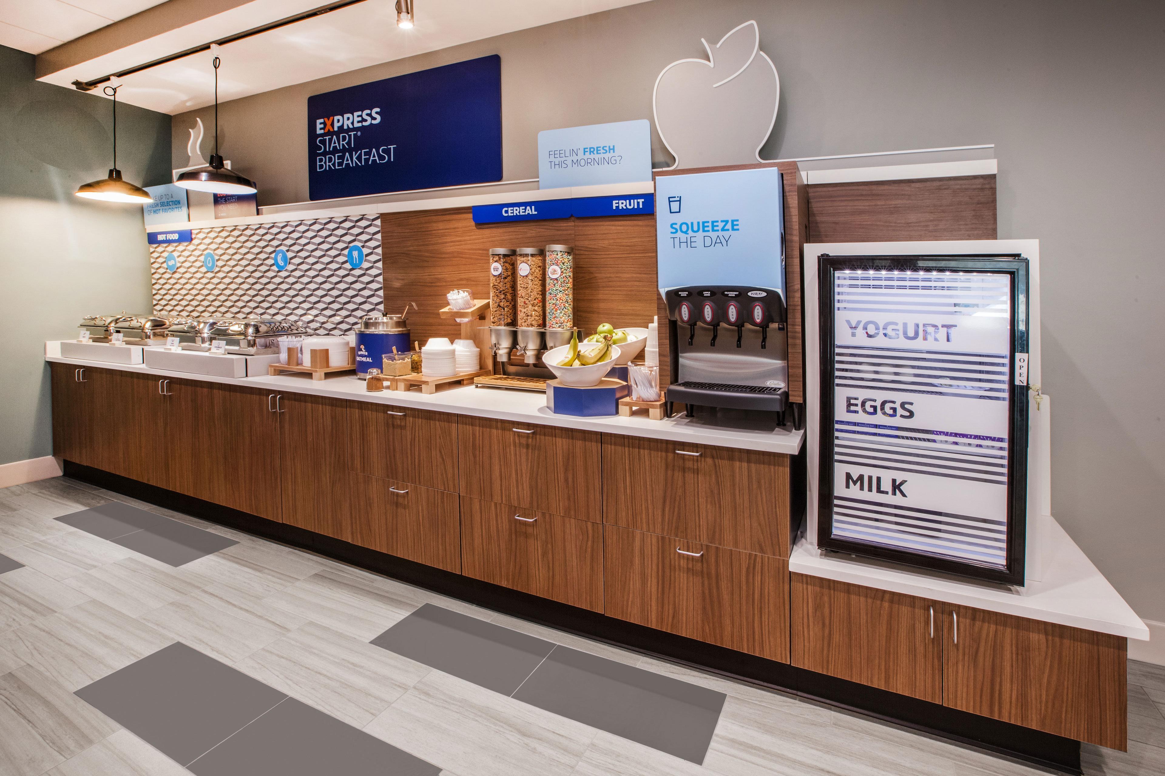 Holiday Inn Express Hotel & Suites Chicago-Algonquin By Ihg Extérieur photo