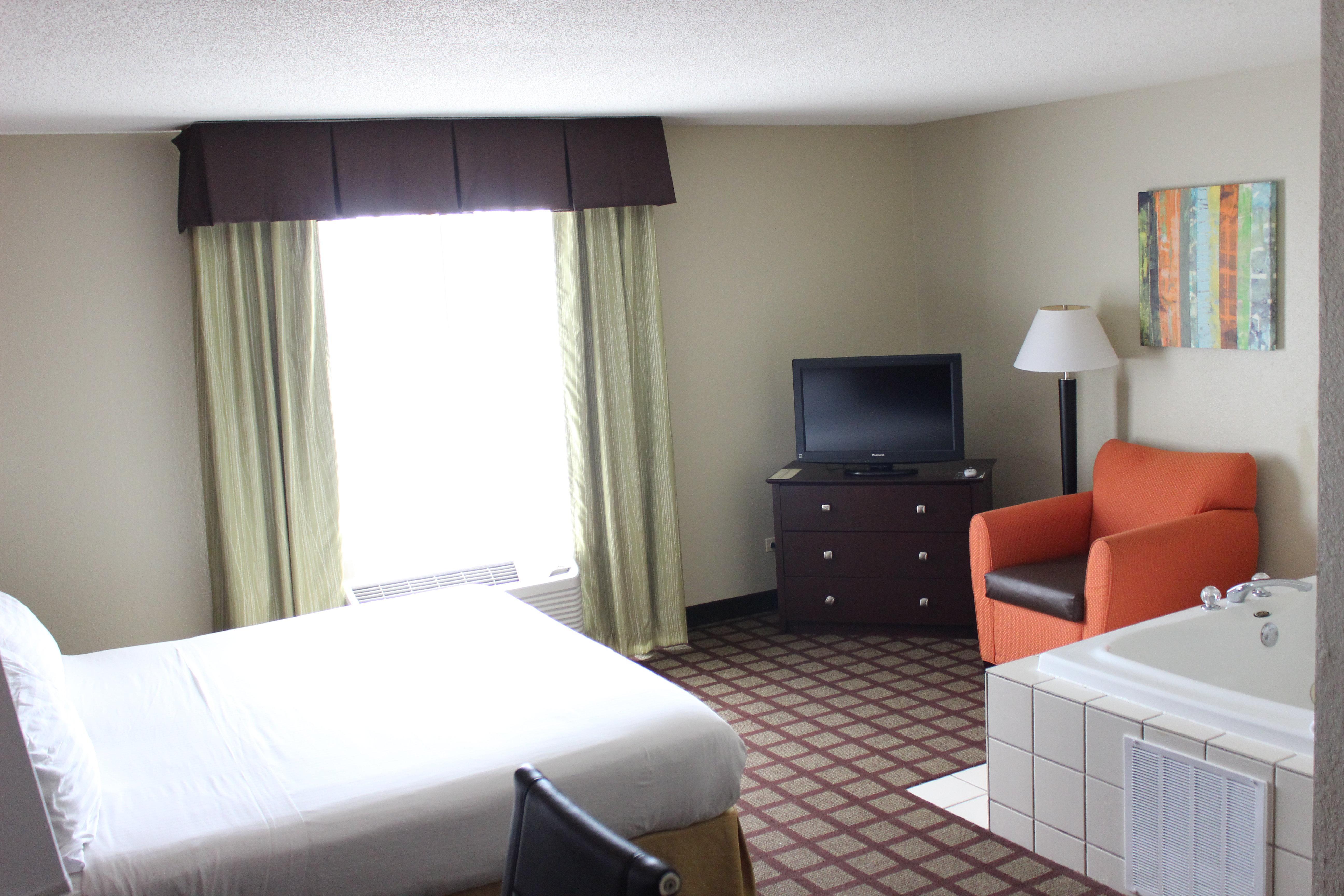 Holiday Inn Express Hotel & Suites Chicago-Algonquin By Ihg Extérieur photo