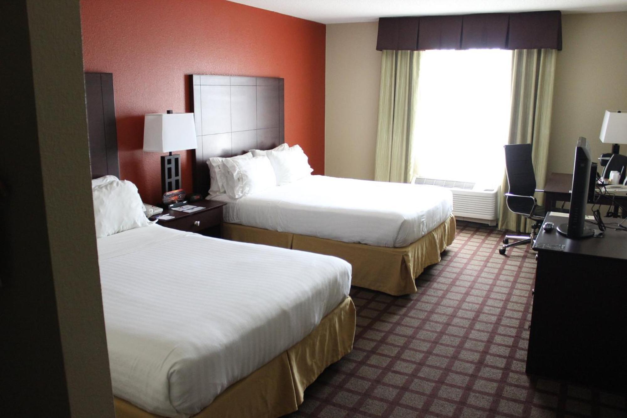 Holiday Inn Express Hotel & Suites Chicago-Algonquin By Ihg Extérieur photo