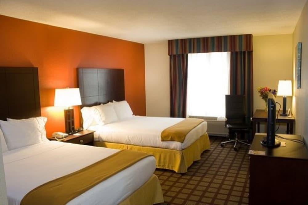 Holiday Inn Express Hotel & Suites Chicago-Algonquin By Ihg Extérieur photo